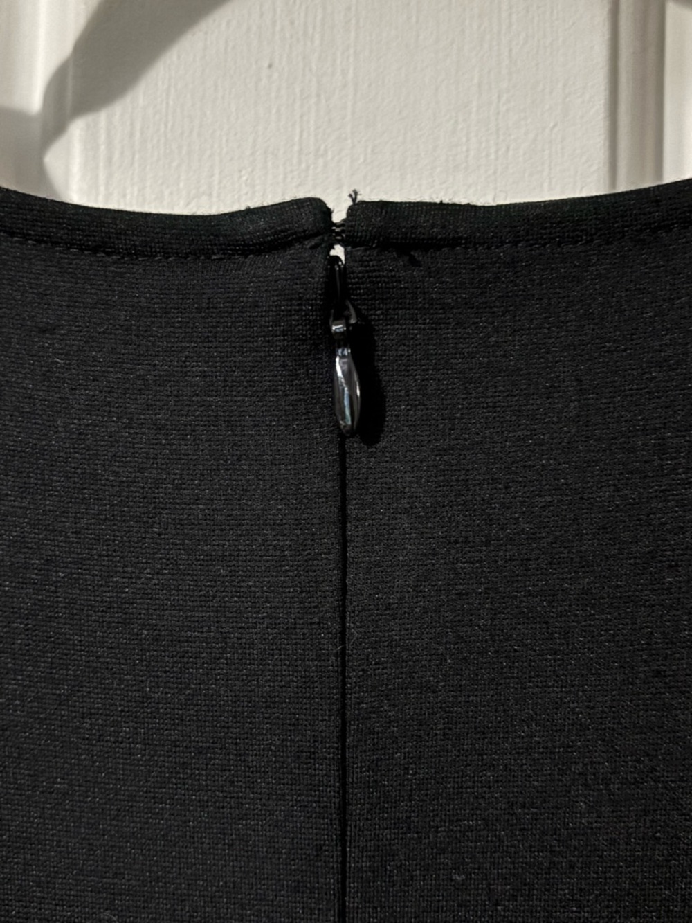 Ann Taylor BNWT. Classic dress. Black top, houndstooth pattern tweed bottom. - Picture 3 of 6